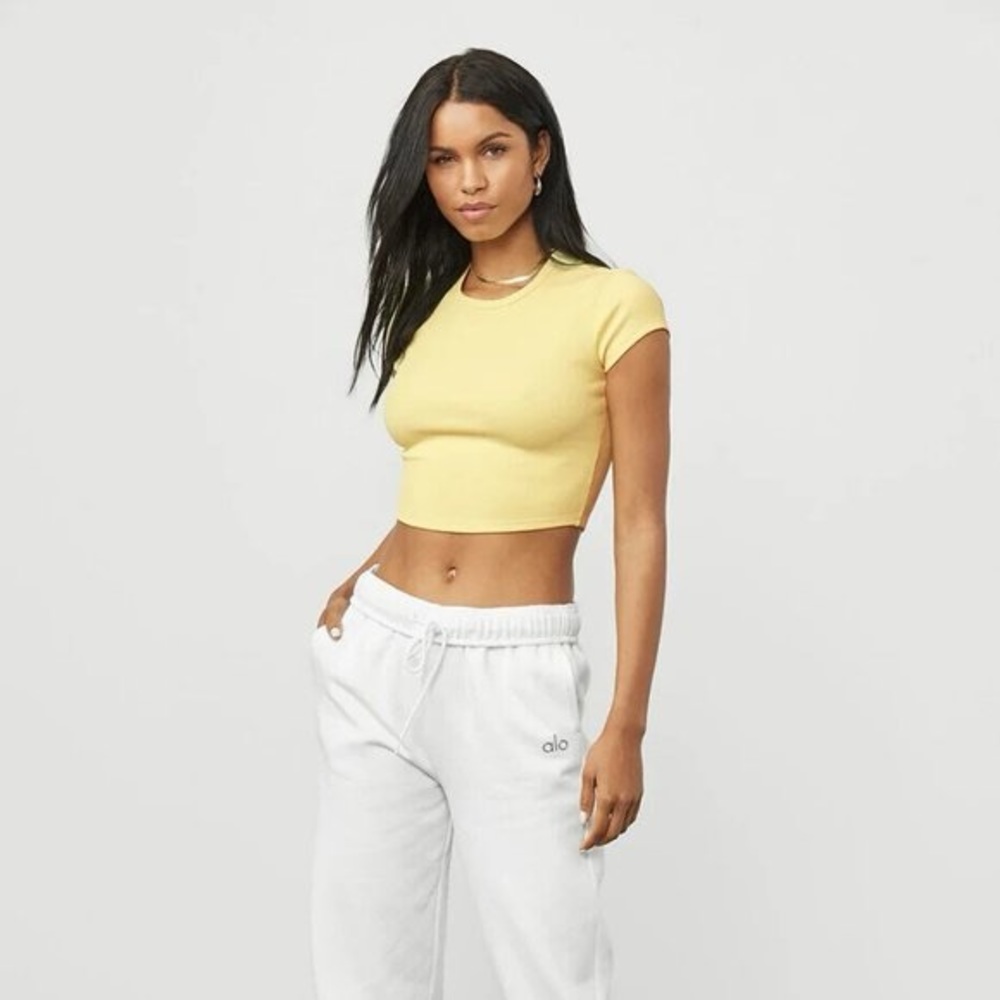 ALO Yoga ribbed short sleeve shirt